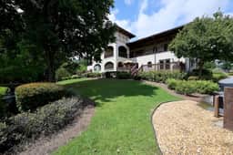 Waterside Villa-2BL 